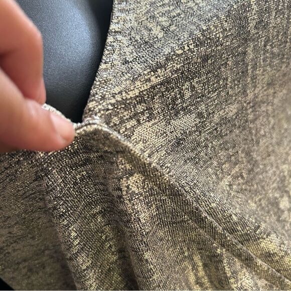 ANTHROPOLOGIE gold Sabrina shimmer Wrap tank top blouse sleeveless women’s M - Picture 6 of 9